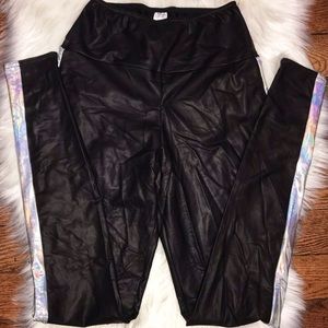 💄2 for $10💄Faux Leather Metallic Leggings